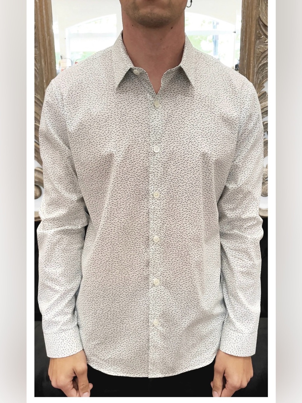 Theory NWT men’s  White Patterned Shirt